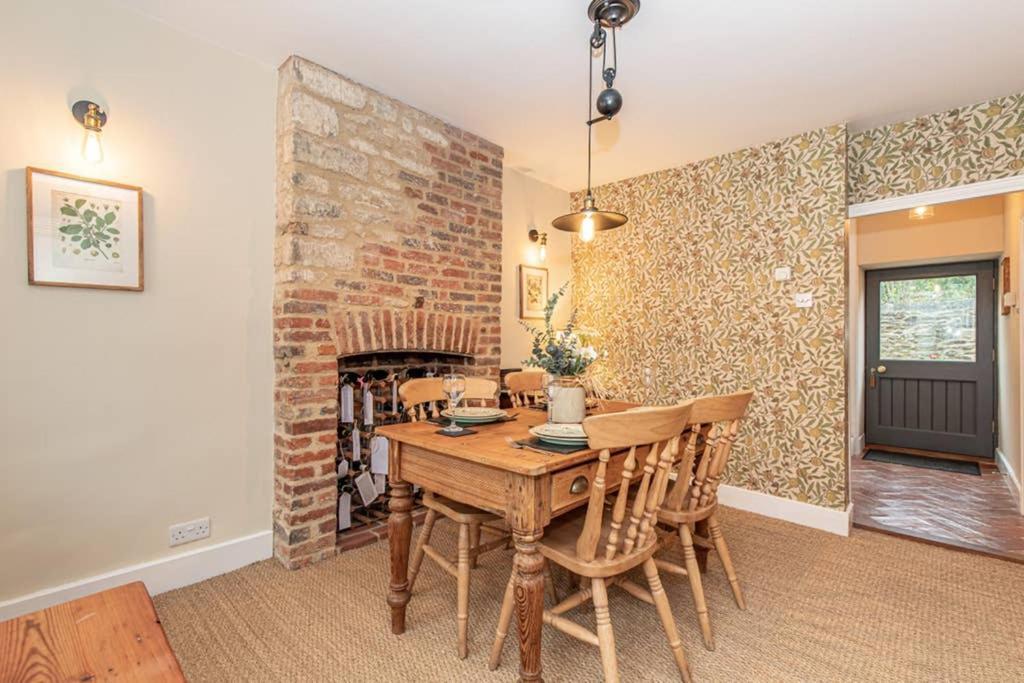 Oxfordshire Living - The Bowler Hat Cottage - Woodstock Zewnętrze zdjęcie